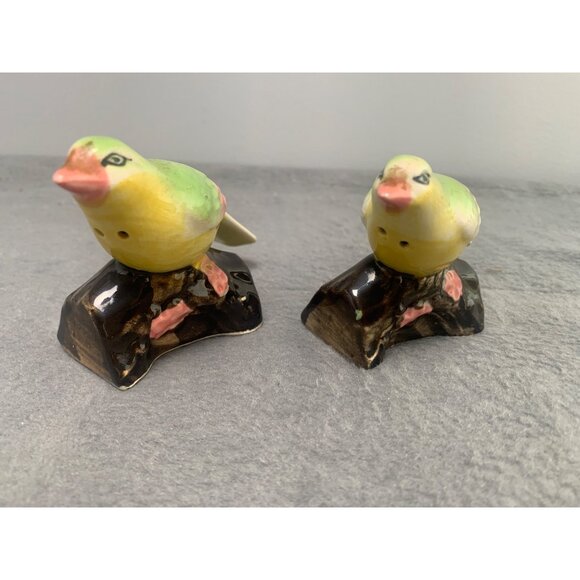 Vintage Japan Ceramic Bird Salt & Pepper Shakers 1950s - Picture 7 of 9